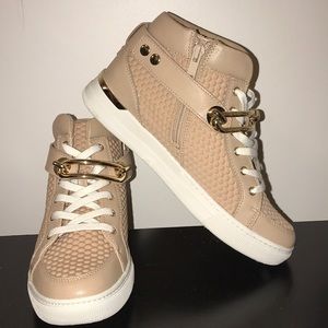 Size 7.5 Aldo stylish sneakers